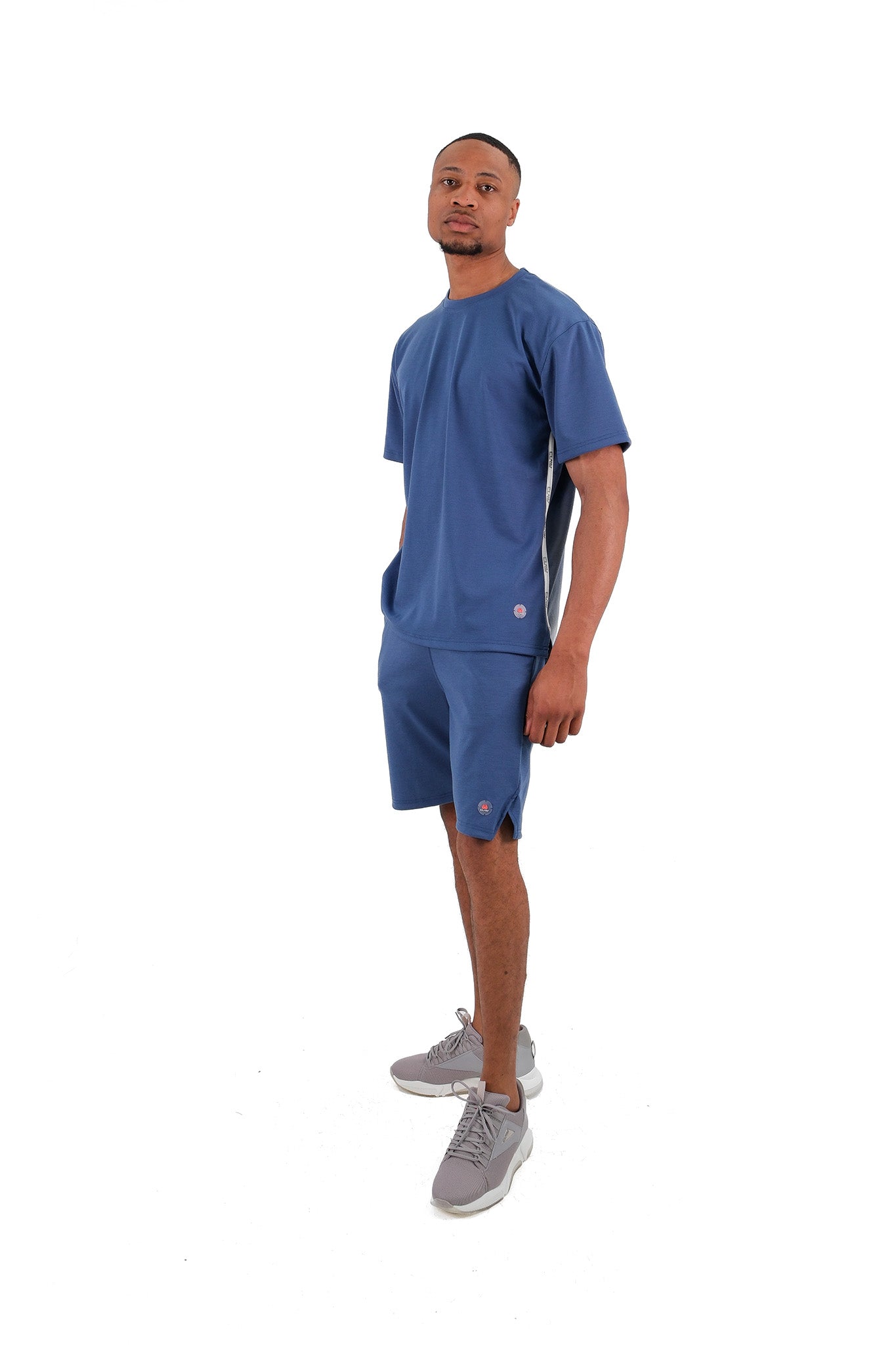 T-SHIRT OVERSIZED + CALÇÃO
