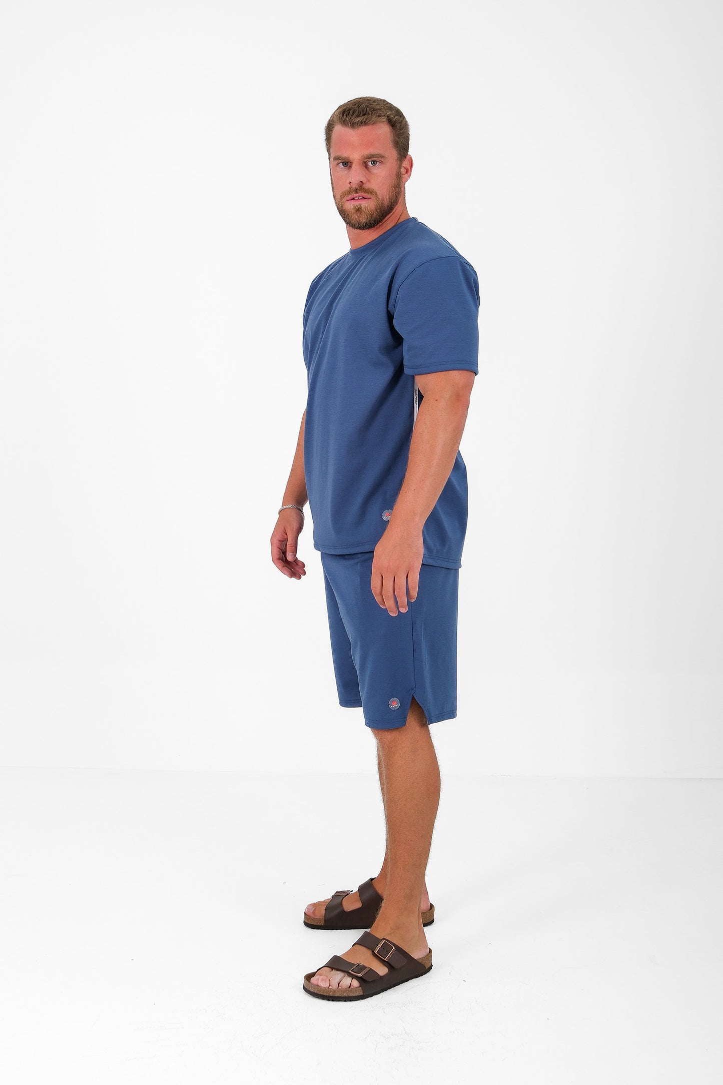 T-SHIRT OVERSIZED + CALÇÃO