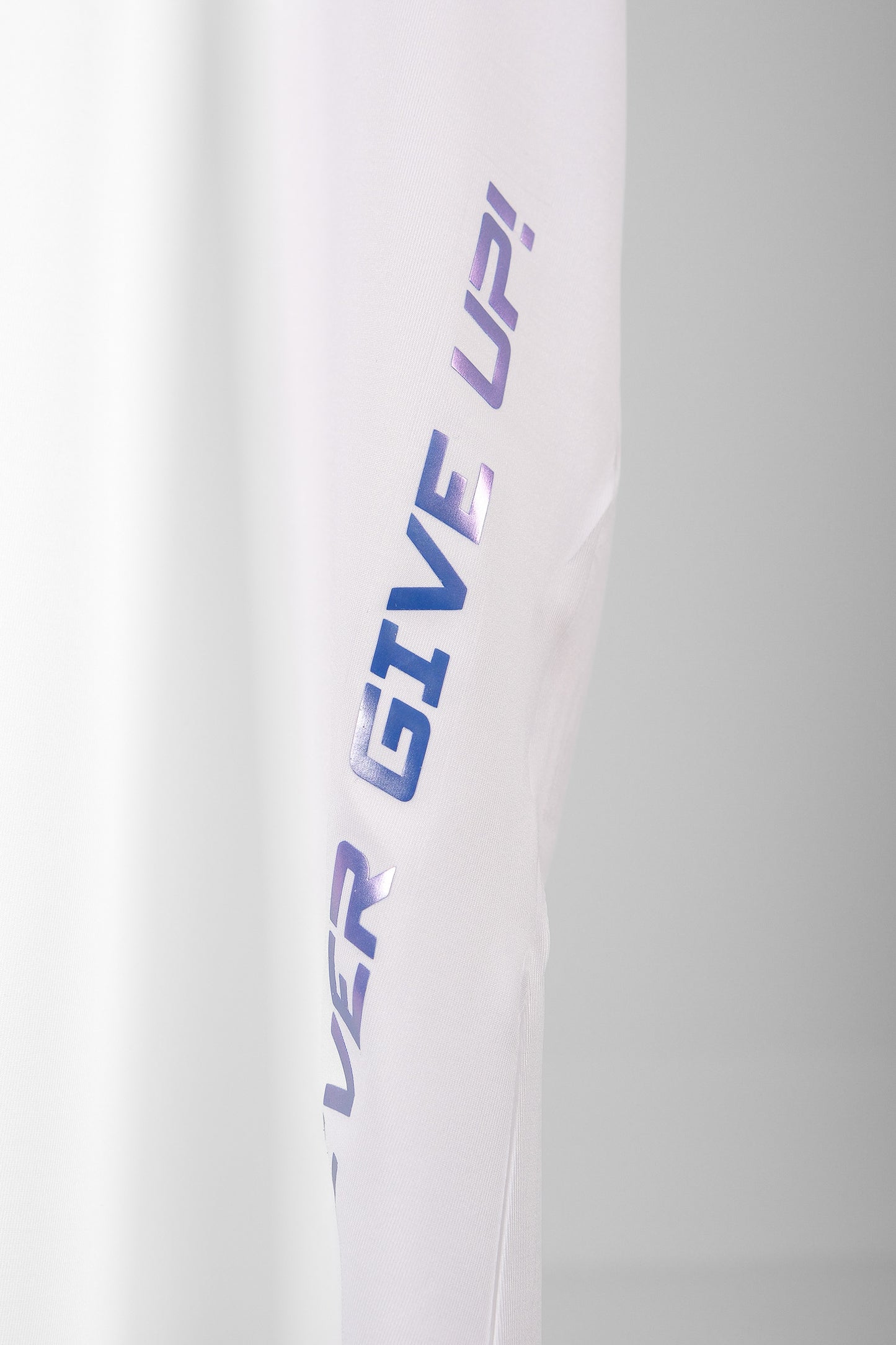 T-SHIRT "NEVER GIVE UP!"